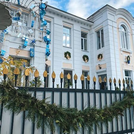 Бутик-Отель Белый Дом Балерины Сухуми Екстериор снимка