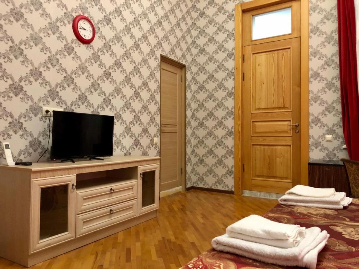 Бутик-Отель Белый Дом Балерины Сухуми Екстериор снимка
